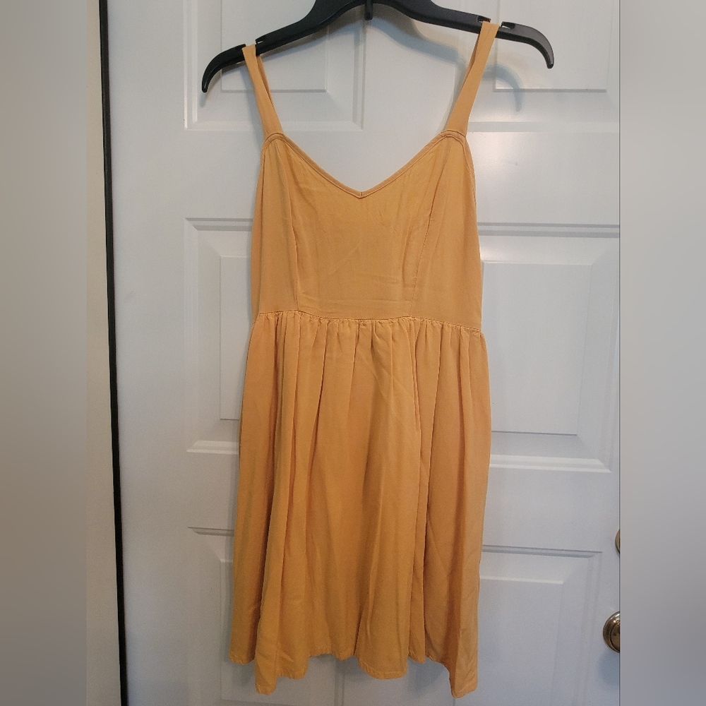 Soft Golden Yellow skater dress Size Small Forever 21 fully lined